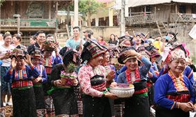 Lễ Bun huột nặm (Tết té nước) của dân tộc Lào ở Điện Biên