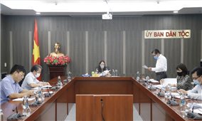 Thứ trưởng, Phó Chủ nhiệm Hoàng Thị Hạnh làm việc với Báo Dân tộc và Phát triển