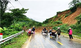 Lai Châu: Mưa lớn sạt lở nhiều tuyến đường, 3 người bị thương