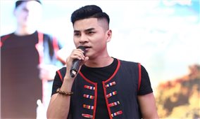 Chàng ca sĩ dân tộc Thái với giấc mơ trở thành nghệ sĩ đa tài