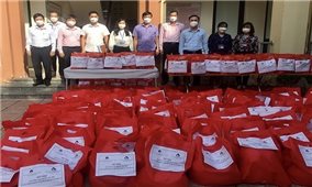 1.000 suất quà dành tặng cho lao động tự do gặp khó khăn trên địa bàn Hà Nội