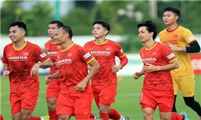 Đội tuyển Việt Nam gặp đội tuyển Trung Quốc lúc nửa đêm trên sân trung lập