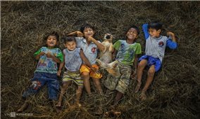 Tuổi thơ trẻ em dân tộc ở Kon Tum