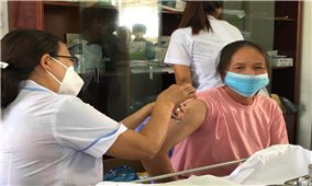 Đắk Nông: Đồng bào dân tộc thiểu số phấn khởi vì đã được tiêm vắc xin phòng dịch Covid-19