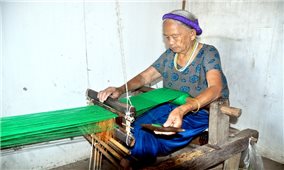 Cụ bà 83 tuổi, người duy nhất giữ nghề dệt truyền thống của dân tộc Tày ở Bình Liêu