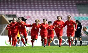 Hà Nội tặng đội tuyển bóng đá nữ quốc gia 1 tỷ đồng