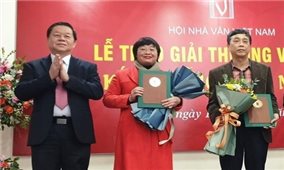 Hội Nhà văn Việt Nam trao Giải thưởng Văn học năm 2021