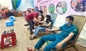 Pleiku (Gia Lai): Hơn 300 người tham gia hiến máu tình nguyện