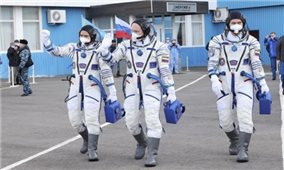 Ba phi hành gia Nga bay lên Trạm Vũ trụ quốc tế