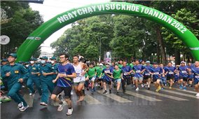 Hàng trăm ngàn người hăng hái tham gia Ngày chạy Olympic vì sức khỏe toàn dân