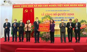 Đồng chí Trương Thị Mai dự Lễ công bố xã Kiên Đài đạt chuẩn nông thôn mới