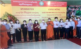 Đoàn công tác Trung ương thăm, tặng quà, chúc tết Chôl Chnăm Thmây đồng bào Khmer tại tỉnh Bình Dương