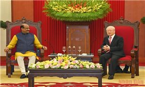 Tổng Bí thư Nguyễn Phú Trọng tiếp Chủ tịch Hạ viện Cộng hòa Ấn Độ Om Birla