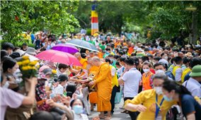 Hàng nghìn Phật tử DTTS hành hương về chùa Ba Vàng tham dự Đại lễ Phật đản 2022