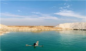 Hồ muối ở Siwa Ai Cập dành cho những người không biết bơi