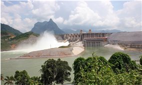 Tuyên Quang: Mở 2 cửa xả đáy Thủy điện Tuyên Quang