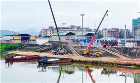 Quảng Ninh: Cửa khẩu Ka Long thông quan trở lại