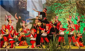 2.000 nghệ nhân, diễn viên tham gia Ngày hội văn hóa dân tộc Dao toàn quốc