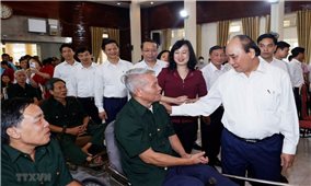 Chủ tịch nước Nguyễn Xuân Phúc: Quan tâm, chăm lo hơn nữa thương, bệnh binh, gia đình chính sách và người có công