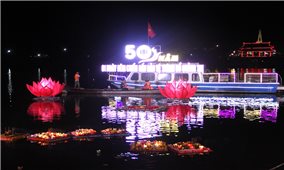 Quảng Trị: Đêm hoa đăng trên sông Thạch Hãn tri ân các Anh hùng liệt sĩ