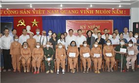 Phó Thủ tướng Phạm Bình Minh thăm, tri ân người có công với cách mạng tại Đà Nẵng