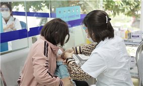 Lào Cai: Thiếu hàng chục nghìn liều vắc xin DPT và sởi tiêm cho trẻ