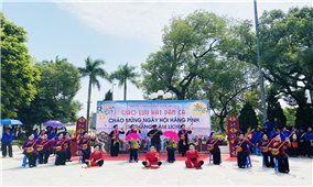Lạng Sơn: Rộn ràng ngày hội Háng Pỉnh
