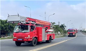 An Giang: Trao ô tô tải, máy bơm cho lực lượng phòng cháy chữa cháy cơ sở