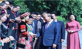 Chủ tịch nước Nguyễn Xuân Phúc: Lan tỏa, nhân rộng những tấm gương người có uy tín tiêu biểu tỉnh Hà Giang