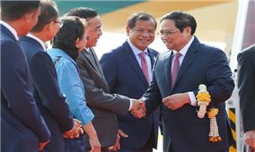 Bộ trưởng, Chủ nhiệm Ủy ban Dân tộc Hầu A Lềnh tháp tùng Thủ tướng Phạm Minh Chính thăm chính thức Campuchia
