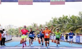Hơn 5.000 VĐV tham dự Giải Marathon Quốc tế Di sản Vịnh Hạ Long