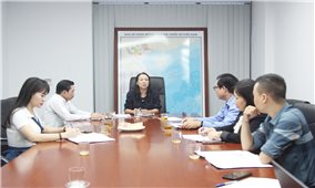 Thứ trưởng, Phó Chủ nhiệm UBDT Hoàng Thị Hạnh làm việc với Báo Dân tộc và Phát triển