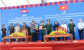Việt Nam bàn giao 49 hài cốt chiến sĩ Lực lượng vũ trang đoàn kết cứu nước Campuchia về nước