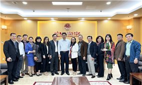 Bàn giao nhiệm vụ Thứ trưởng, Phó Chủ nhiệm Ủy ban Dân tộc