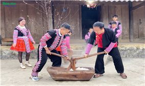 Sắc xuân ngày tết cổ truyền người Mông ở Sơn La