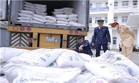 Thanh Hóa bắt giữ 35 tấn đường nhập lậu