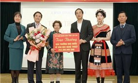 Cố Nghệ sĩ Nhân dân Lương Kim Vĩnh, dân tộc Mông được nhận Giải thưởng Nhà nước về văn học-nghệ thuật