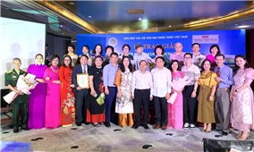 Trao giải cuộc thi “Tìm hiểu 75 năm xây dựng và phát triển Liên hiệp các Hội Văn học nghệ thuật Việt Nam”