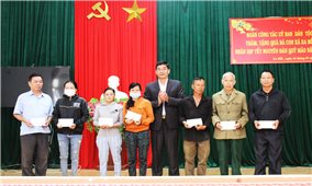 Đoàn công tác Ủy ban Dân tộc thăm, tặng quà, chúc Tết đồng bào DTTS tại Đắk Lắk