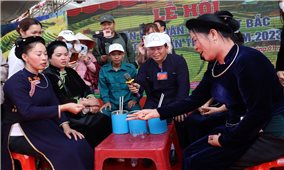 Vui cùng Lễ hội Văn hóa dân gian Việt Bắc ở Cư Êwi