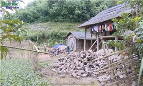 Xã biên giới Lóng Sập chung tay xóa nhà tạm cho các hộ nghèo