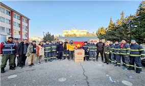 Trao tặng Thổ Nhĩ Kỳ 2 tấn thiết bị y tế hỗ trợ khắc phục hậu quả trận động đất