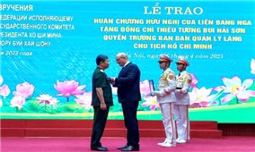 Phó Thủ tướng Liên bang Nga trao Huân chương Hữu nghị cho lãnh đạo Ban Quản lý Lăng Chủ tịch Hồ Chí Minh