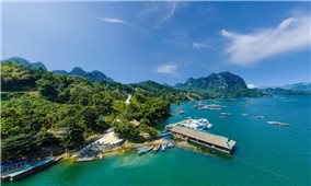 Muốn dùng điện thoại di động thì... người phải di động