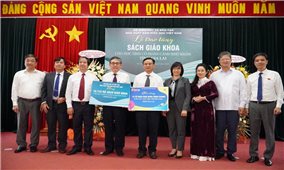 Trao tặng 18.722 bộ sách giáo khoa cho học sinh nghèo tại tỉnh Gia Lai