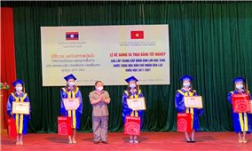 Việt Nam giúp nước bạn Lào đào tạo nguồn nhân lực