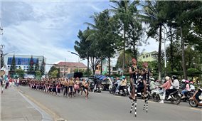 Hơn 1.000 nghệ nhân tham gia trình diễn Lễ hội đường phố tại Tp. Pleiku