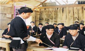 “Người thầy giáo không lương” vì sự phát triển văn hóa dân tộc Dao