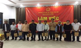Ban Dân tộc tỉnh Quảng Ngãi tiếp Đoàn Đại biểu Người có uy tín trong đồng bào DTTS huyện Sơn Hà