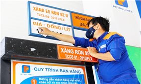 Xăng tăng giá trên 1.200 đồng mỗi lít